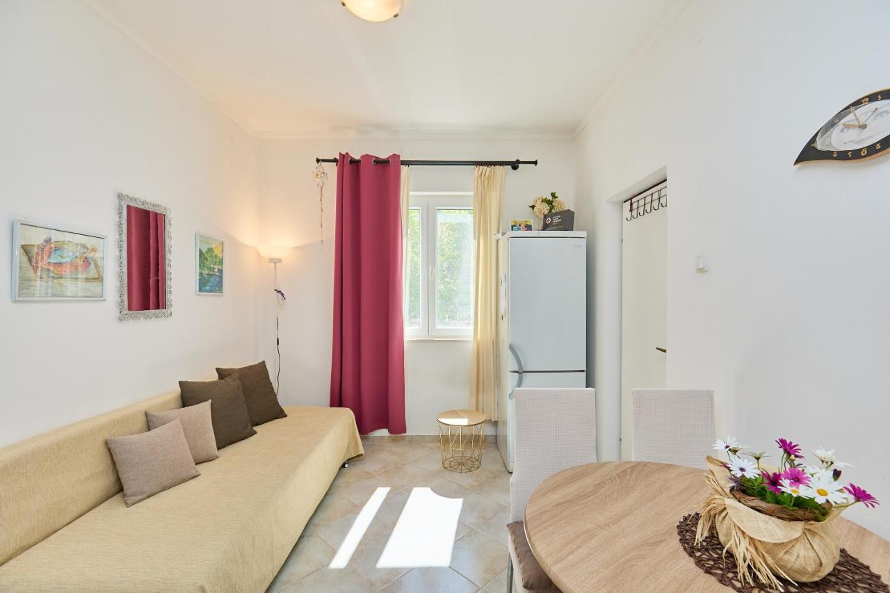 Apartamento Dolores-apartment By The Sea *