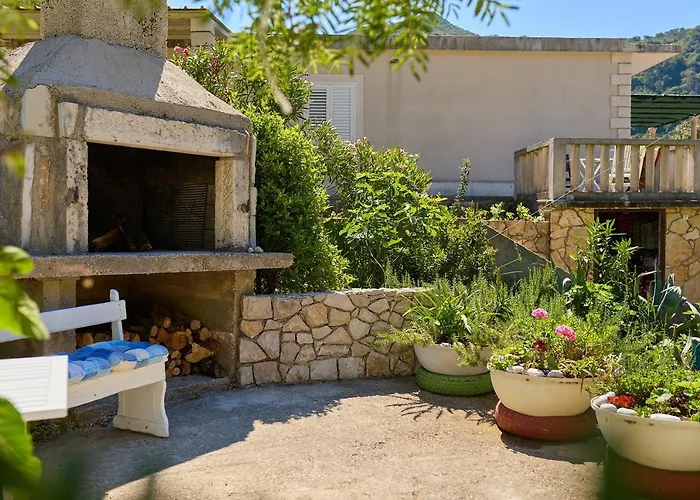 Studio Dolores-Apartment By The Sea